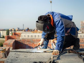 verschil tussen een stalen of kunststoffen neus